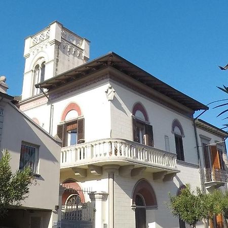 Torre Della Darsena Διαμέρισμα Βιαρέτζιο Εξωτερικό φωτογραφία